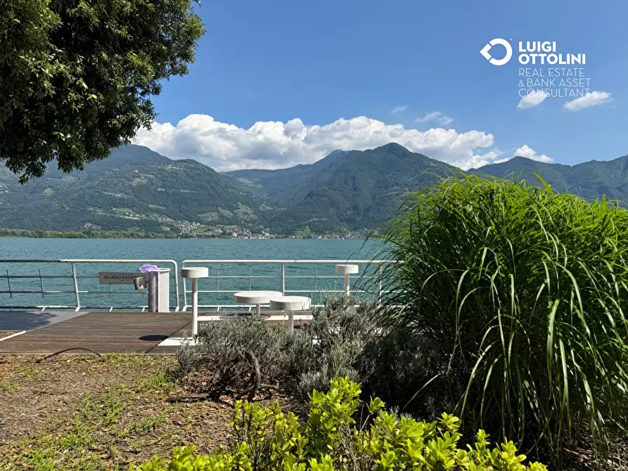 Immagine 64 di Palazzo in vendita  in Piazza XIII Martiri 1 a Lovere