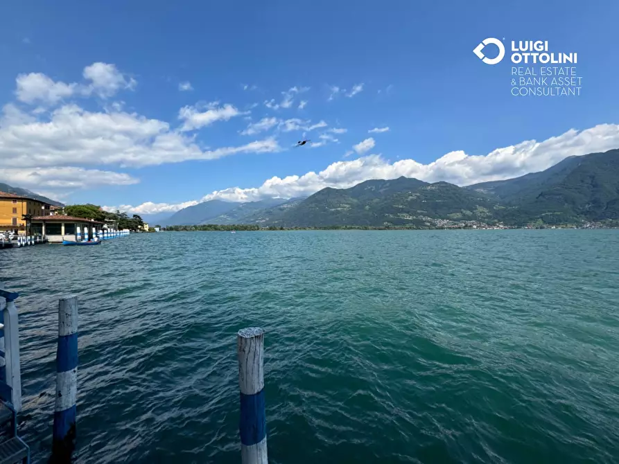 Immagine 68 di Palazzo in vendita  in Piazza XIII Martiri 1 a Lovere