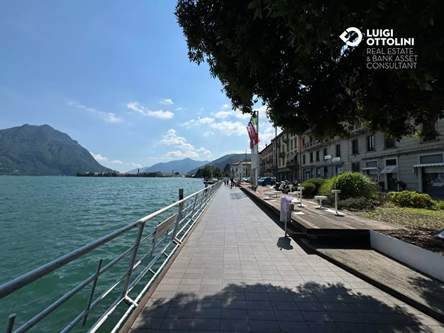 Immagine 70 di Palazzo in vendita  in Piazza XIII Martiri 1 a Lovere