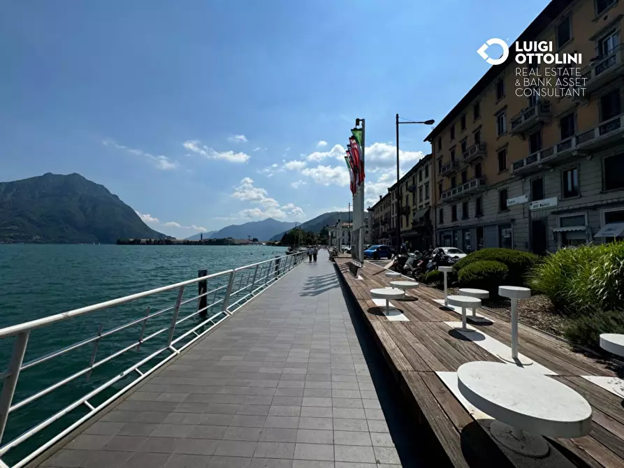 Immagine 71 di Palazzo in vendita  in Piazza XIII Martiri 1 a Lovere