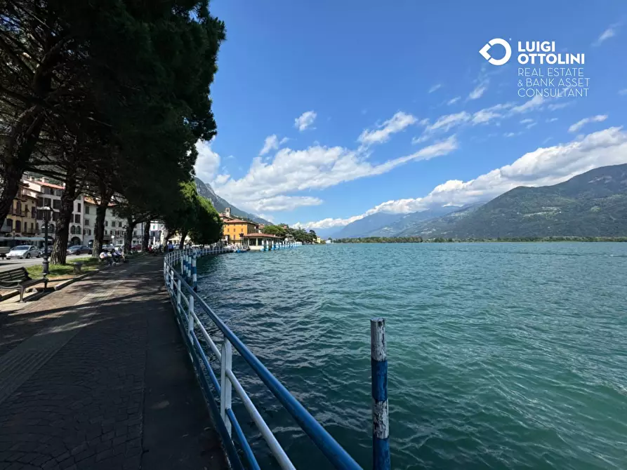 Immagine 74 di Palazzo in vendita  in Piazza XIII Martiri 1 a Lovere