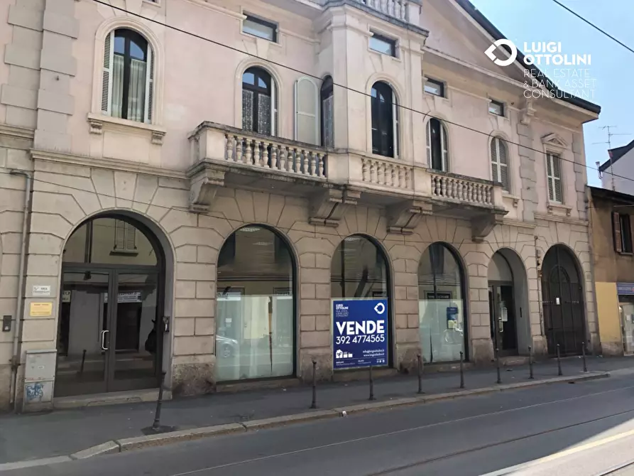 Immagine 9 di Negozio in vendita  in Via Luigi Ornato a Milano