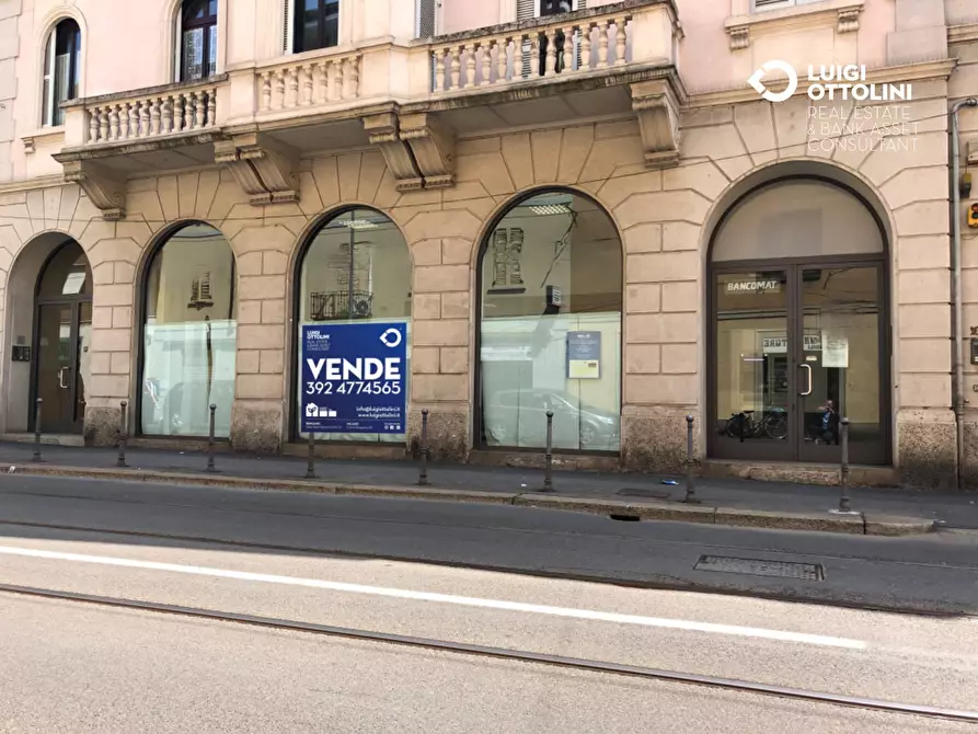 Immagine 13 di Negozio in vendita  in Via Luigi Ornato a Milano