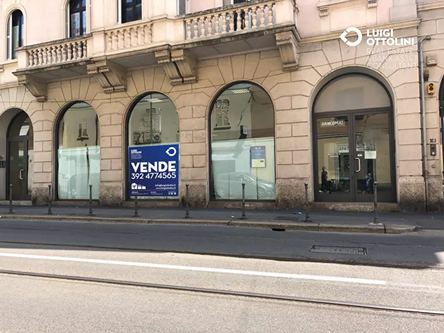 Immagine 14 di Negozio in vendita  in Via Luigi Ornato a Milano