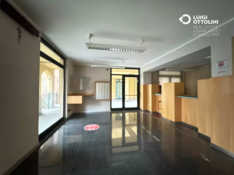 Immagine 7 di Negozio in vendita  in via Donadoni 1 a Pedrengo