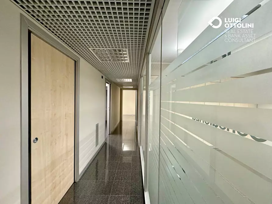 Immagine 8 di Negozio in vendita  in via Donadoni 1 a Pedrengo