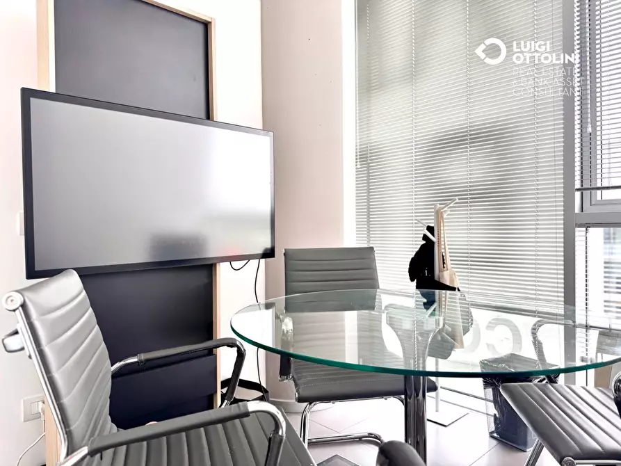 Immagine 19 di Ufficio in affitto  in Via Autostrada a Bergamo