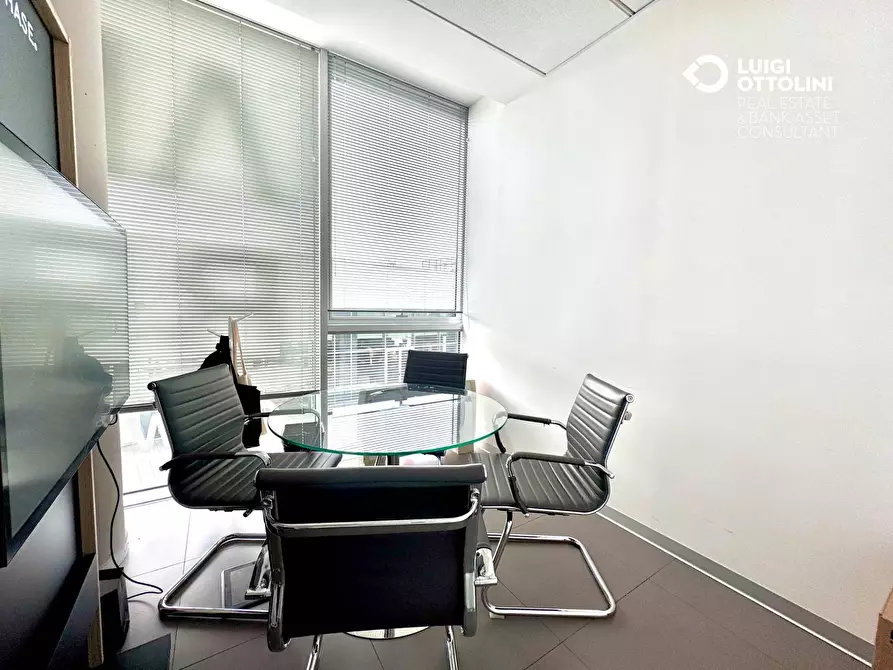 Immagine 21 di Ufficio in affitto  in Via Autostrada a Bergamo