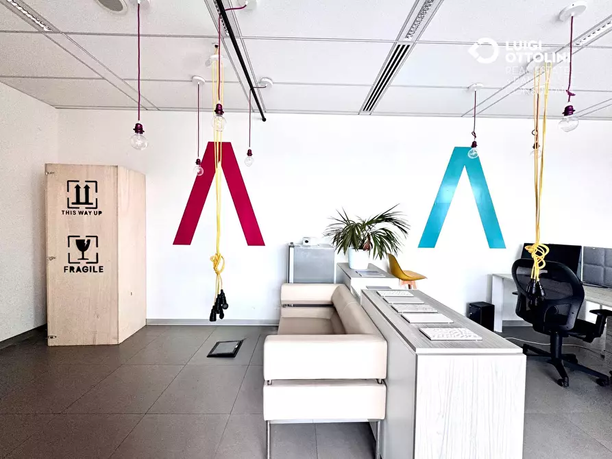 Immagine 24 di Ufficio in affitto  in Via Autostrada a Bergamo