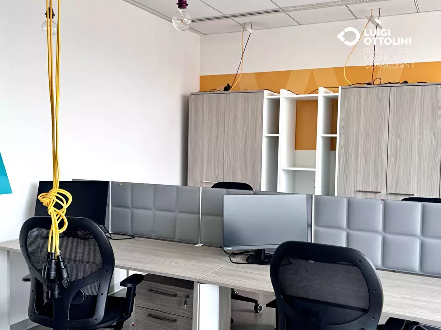 Immagine 29 di Ufficio in affitto  in Via Autostrada a Bergamo