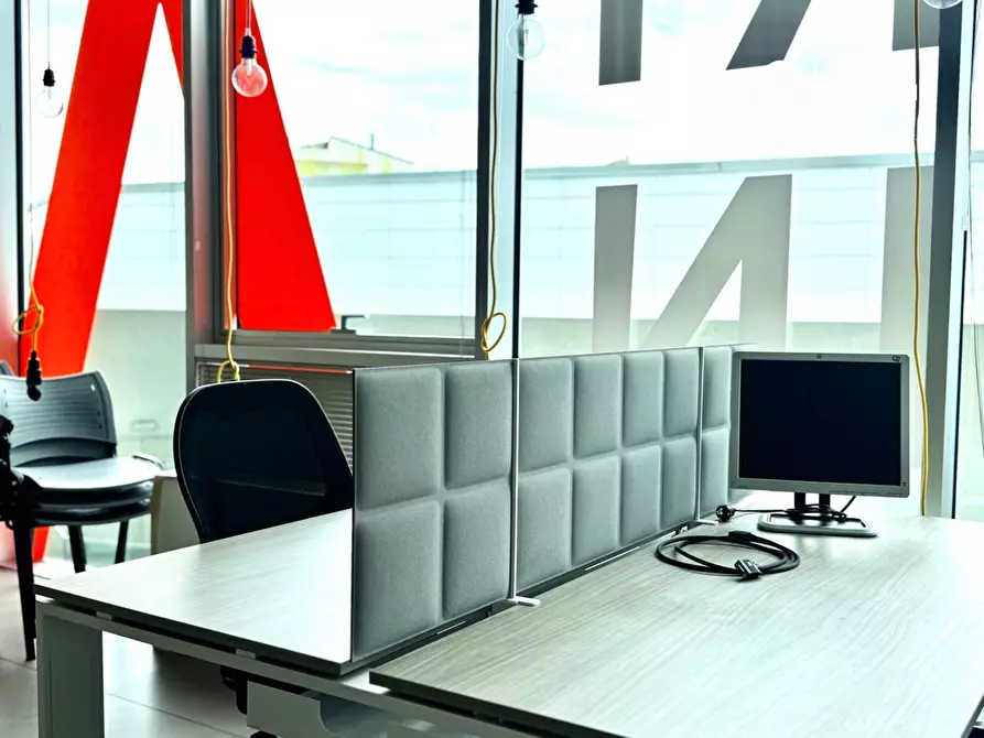 Immagine 3 di Ufficio in affitto  in Via Autostrada a Bergamo