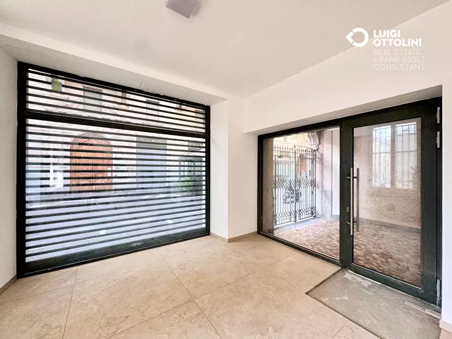 Immagine 6 di Negozio in affitto  in via san francesco d'Assisi 4 a Bergamo