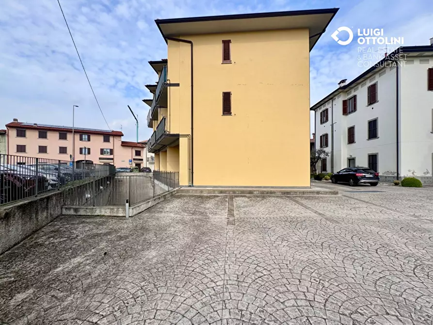 Immagine 21 di Negozio in vendita  in via Sant'Andrea 3 a Dalmine