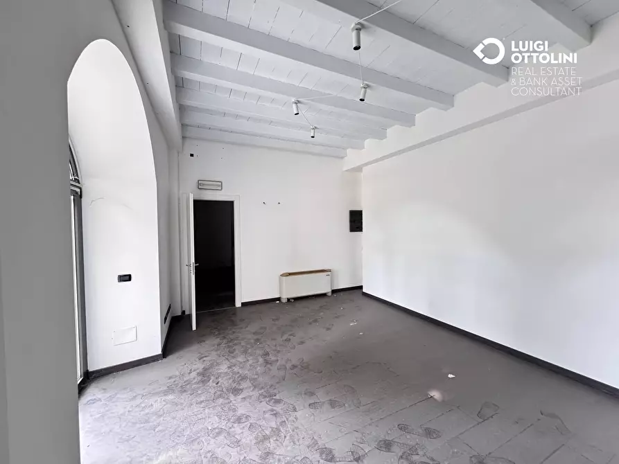 Immagine 40 di Negozio in vendita  in via Sant'Andrea 3 a Dalmine