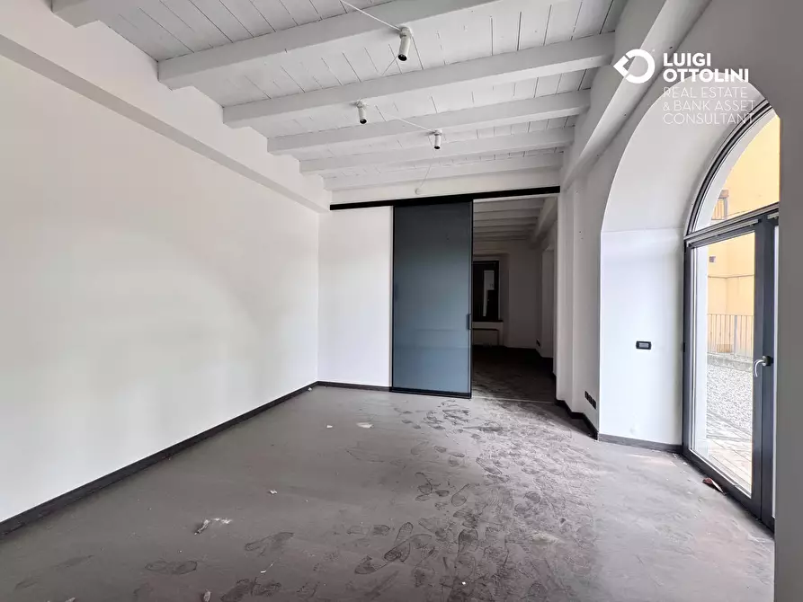 Immagine 42 di Negozio in vendita  in via Sant'Andrea 3 a Dalmine