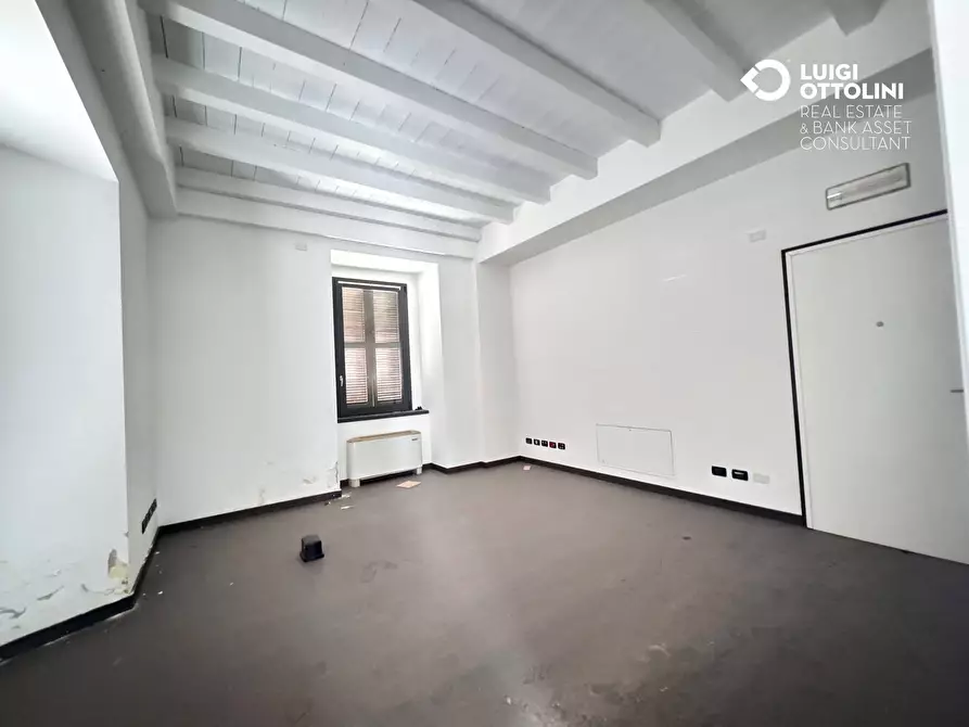 Immagine 43 di Negozio in vendita  in via Sant'Andrea 3 a Dalmine