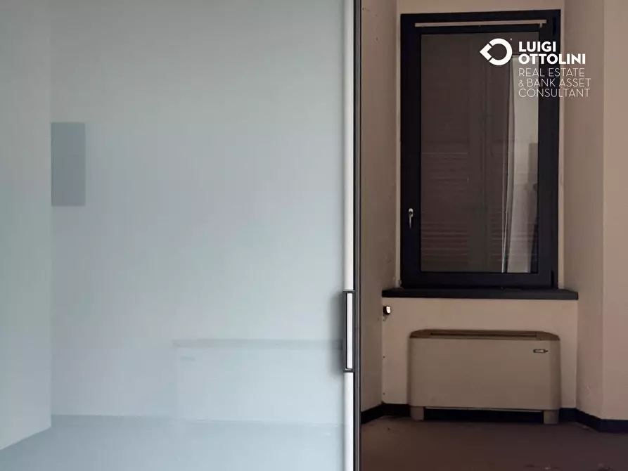 Immagine 45 di Negozio in vendita  in via Sant'Andrea 3 a Dalmine