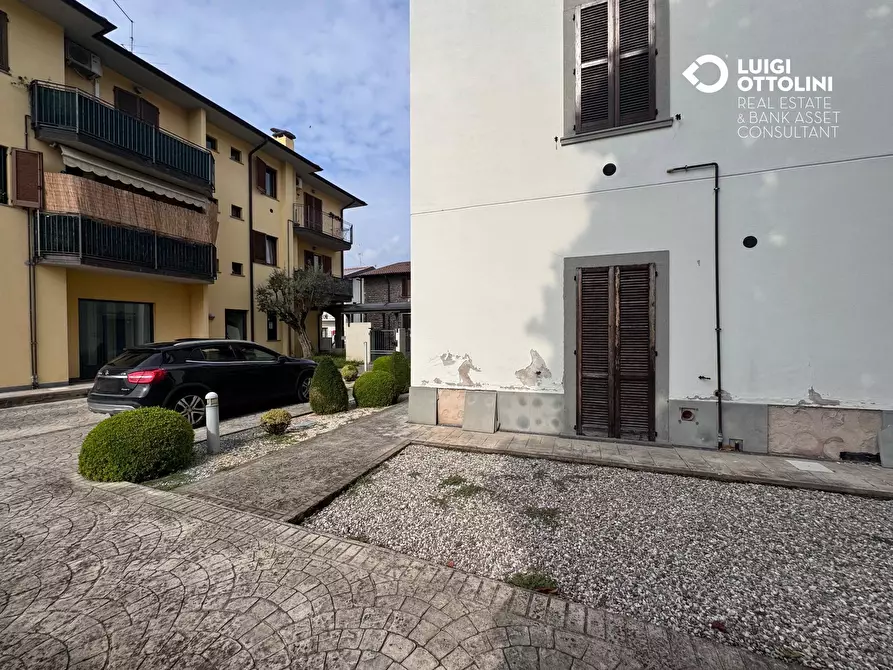 Immagine 54 di Negozio in vendita  in via Sant'Andrea 3 a Dalmine