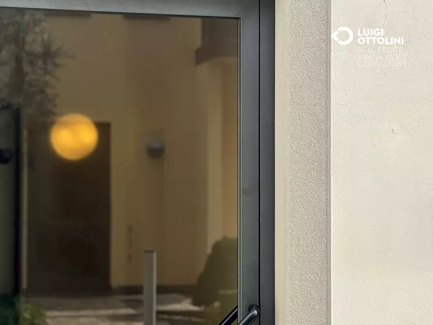 Immagine 16 di Negozio in vendita  in via Sant'Andrea 3 a Dalmine