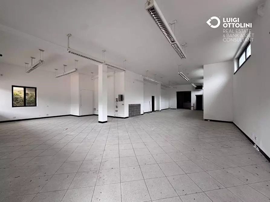 Immagine 7 di Capannone industriale in vendita  in via torre 5 a Almenno San Bartolomeo