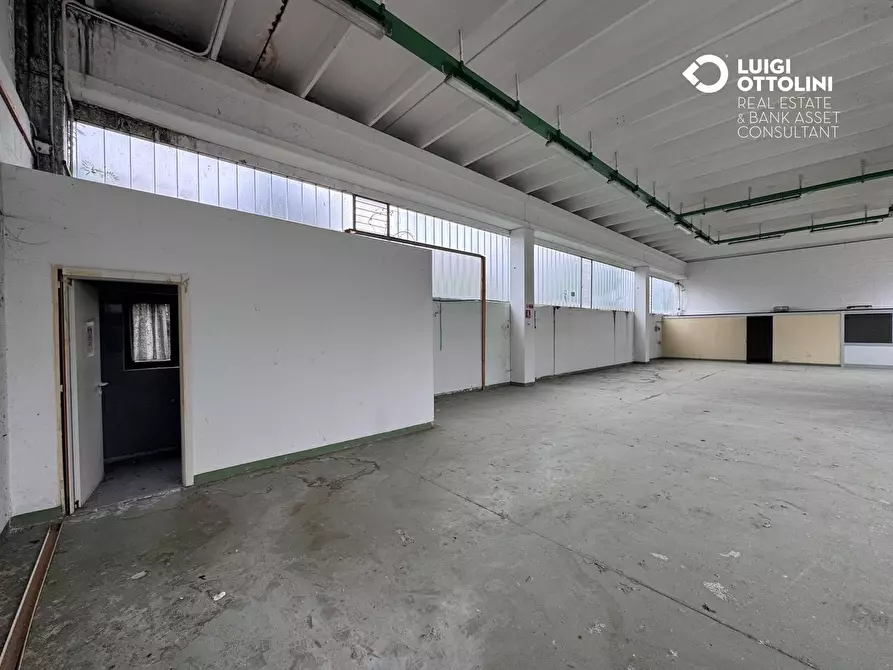 Immagine 40 di Capannone industriale in vendita  in via torre 5 a Almenno San Bartolomeo