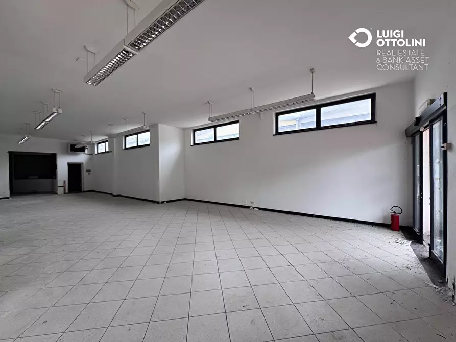 Immagine 9 di Capannone industriale in vendita  in via torre 5 a Almenno San Bartolomeo