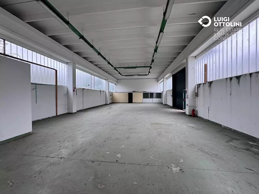 Immagine 4 di Capannone industriale in vendita  in via torre 5 a Almenno San Bartolomeo