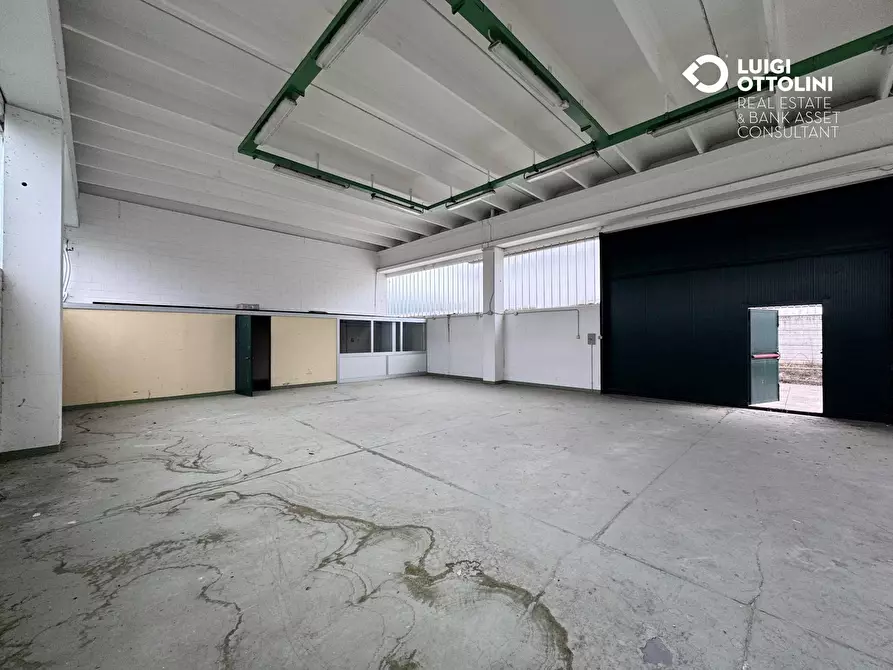 Immagine 5 di Capannone industriale in vendita  in via torre 5 a Almenno San Bartolomeo