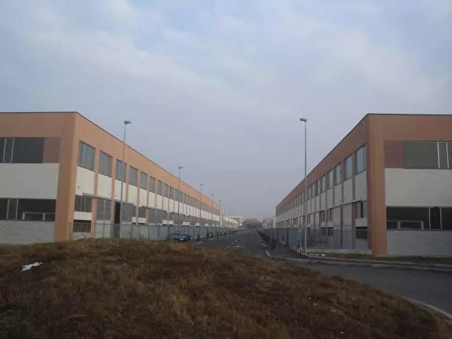 Immagine 2 di Capannone industriale in vendita  in Via Nilde Iotti a Pieve Emanuele