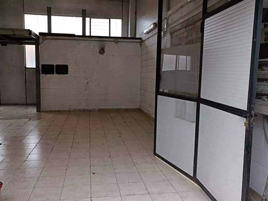 Immagine 12 di Capannone industriale in vendita  in Via Nilde Iotti a Pieve Emanuele