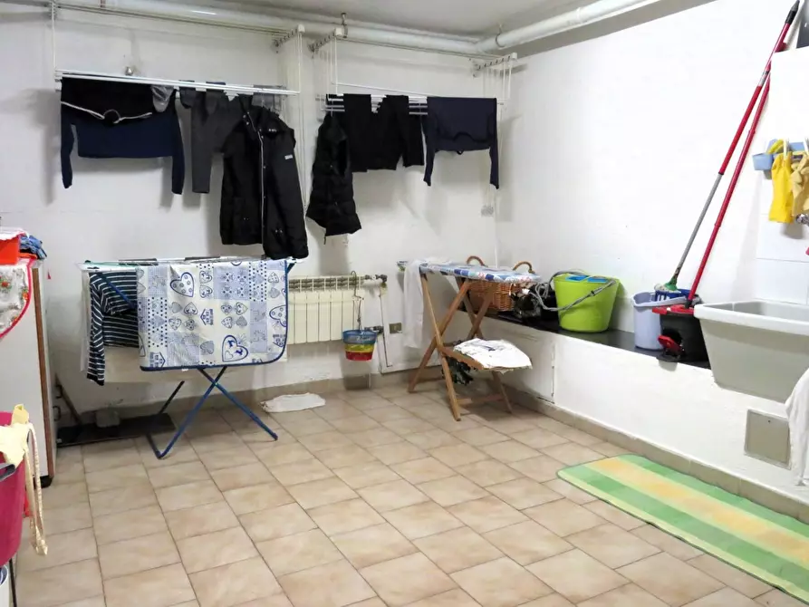 Immagine 43 di Villetta a schiera in vendita  in Via Paolo Borsellino 18 a Opera