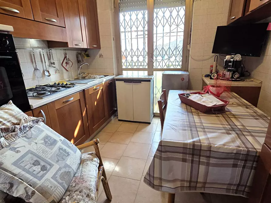 Immagine 10 di Appartamento in vendita  in Via Ugo Betti 141 a Milano