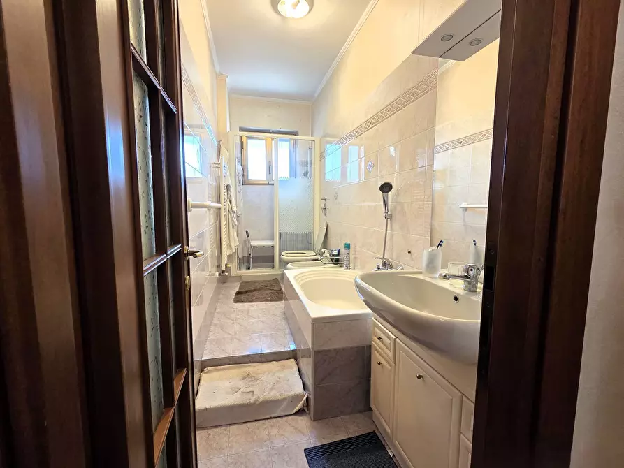 Immagine 19 di Appartamento in vendita  in Via Ugo Betti 141 a Milano