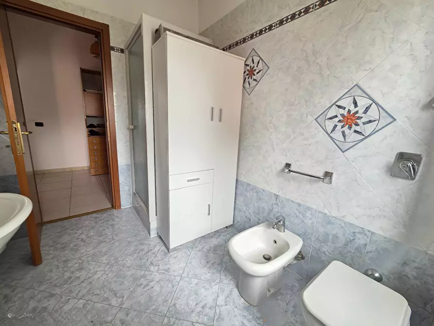 Immagine 23 di Appartamento in vendita  in Via Dandolo 6 a Opera