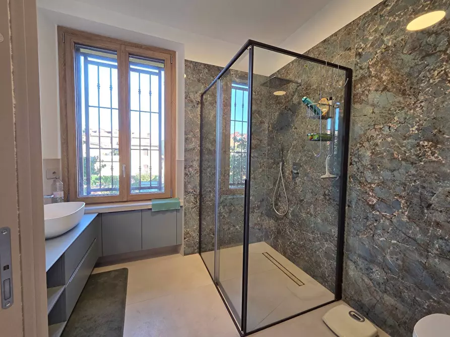 Immagine 47 di Villa in vendita  in Via Dante 33 a Opera