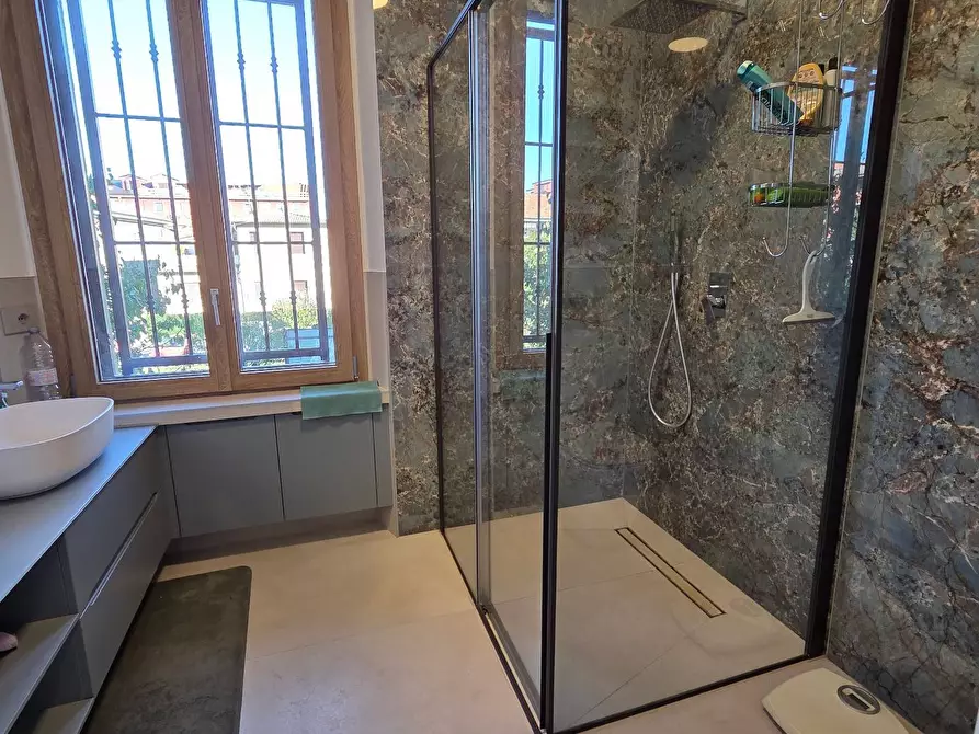 Immagine 48 di Villa in vendita  in Via Dante 33 a Opera