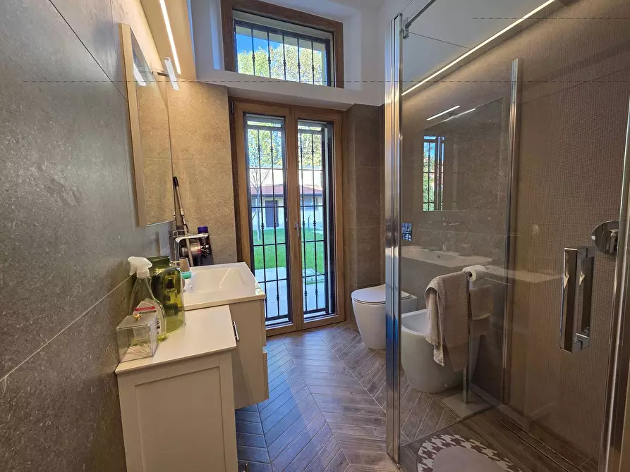 Immagine 12 di Villa in vendita  in Via Dante 33 a Opera