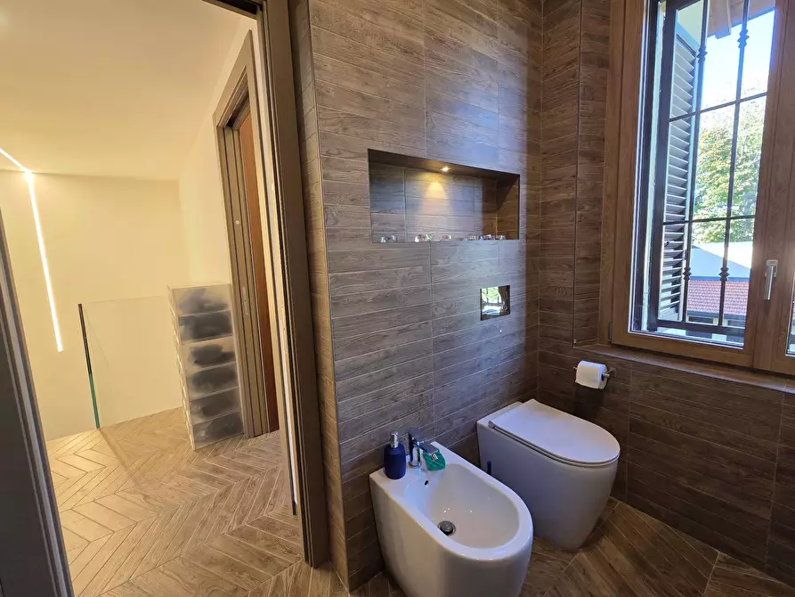 Immagine 23 di Villa in vendita  in Via Dante 33 a Opera