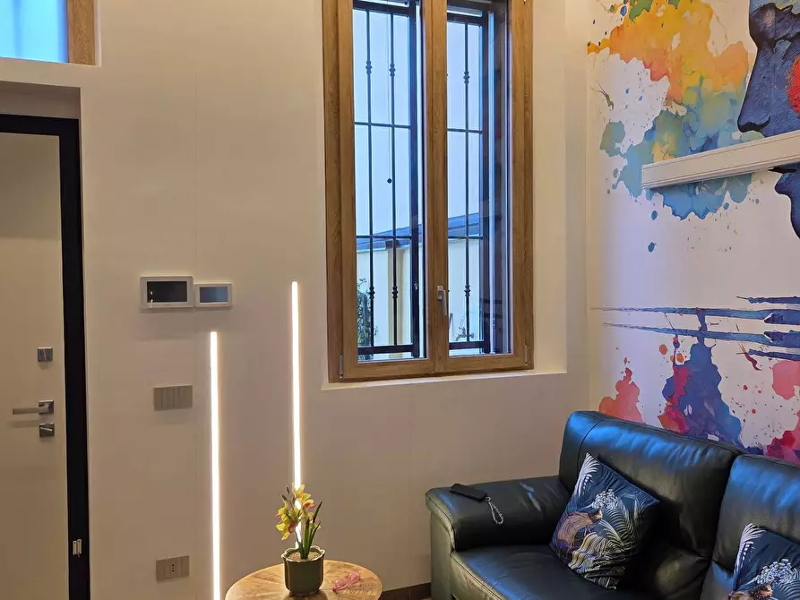 Immagine 11 di Villa in vendita  in Via Dante 33 a Opera