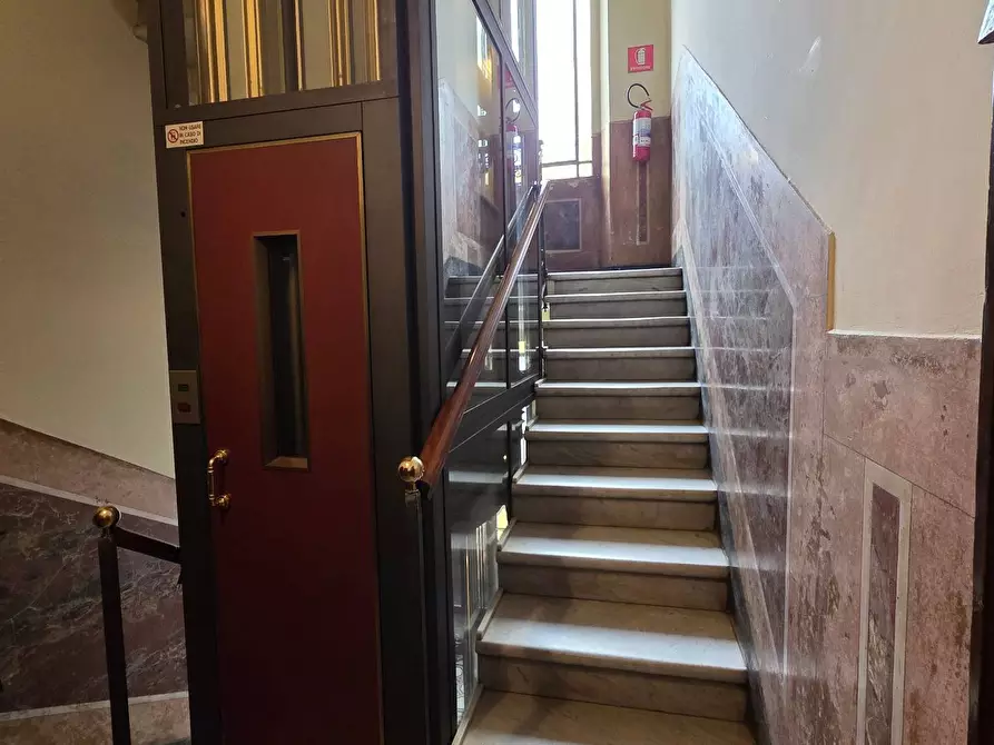 Immagine 39 di Appartamento in vendita  in Viale Ezio 9 a Milano