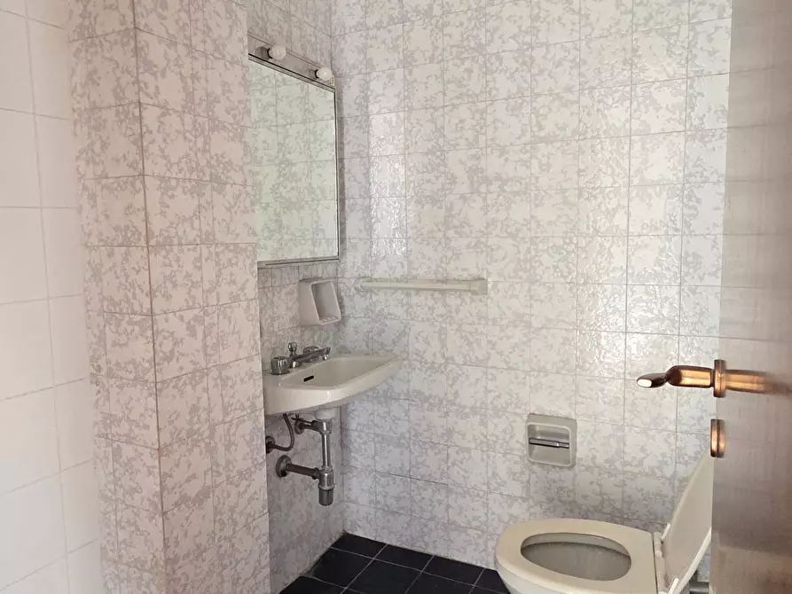 Immagine 18 di Appartamento in vendita  in Via Sporting Mirasole 6 a Opera