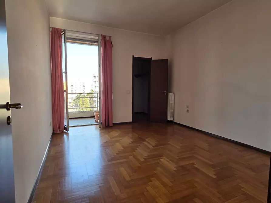 Immagine 33 di Appartamento in vendita  in Via Sporting Mirasole 6 a Opera