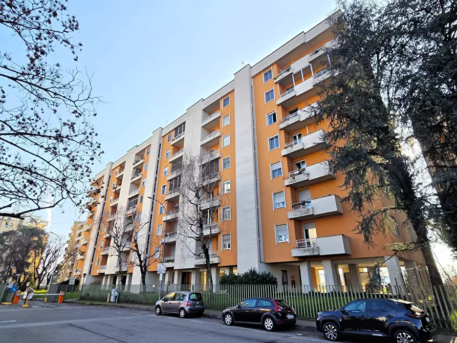 Immagine 1 di Appartamento in vendita  in Via Sporting Mirasole 6 a Opera