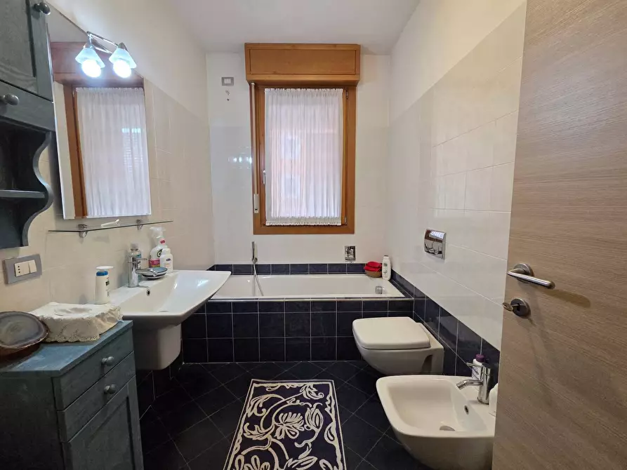 Immagine 32 di Appartamento in vendita  in Via Toscana 13 a Opera