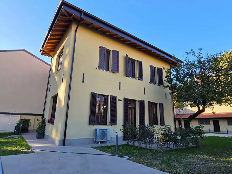 Immagine 76 di Casa semindipendente in vendita  in Via Dante 33 a Opera