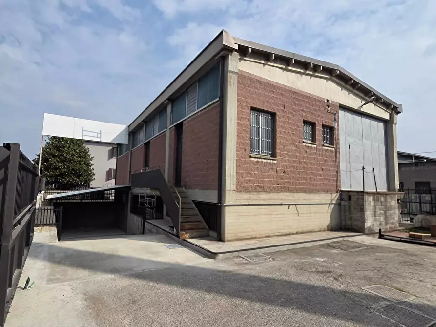 Immagine 2 di Capannone industriale in affitto  in Via Gramsci 27 a Buccinasco