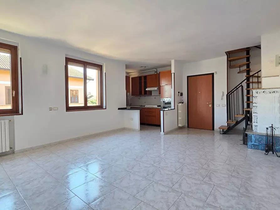 Immagine 7 di Appartamento in vendita  in via manzoni 3 a Torrevecchia Pia