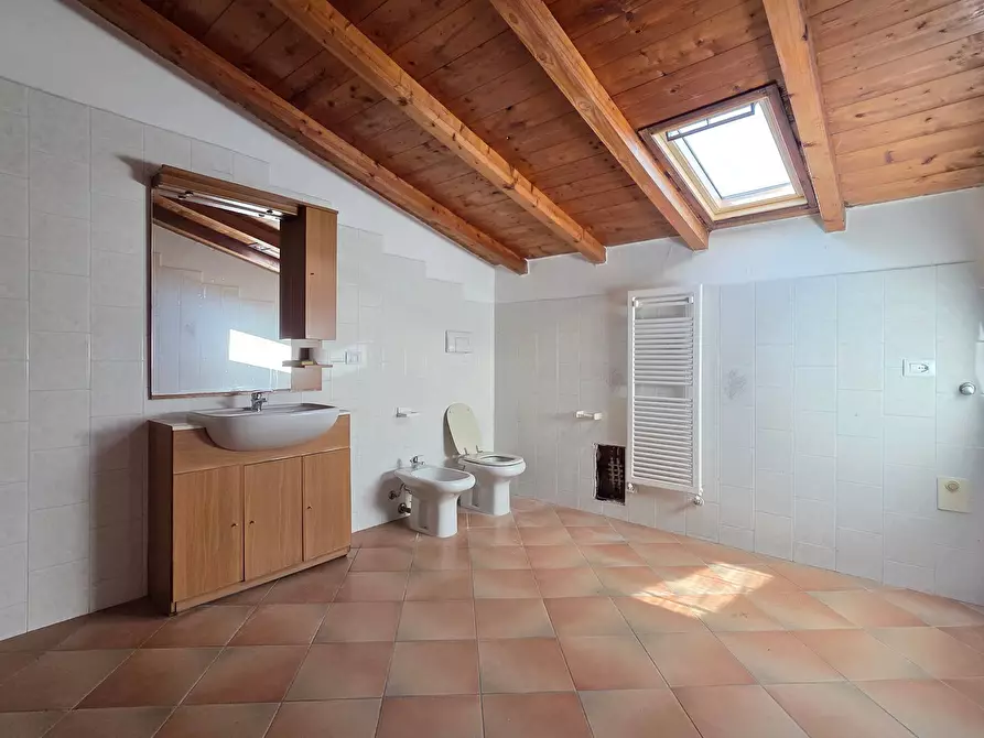 Immagine 29 di Appartamento in vendita  in via manzoni 3 a Torrevecchia Pia