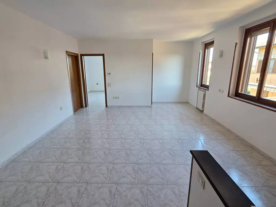 Immagine 3 di Appartamento in vendita  in via manzoni 3 a Torrevecchia Pia