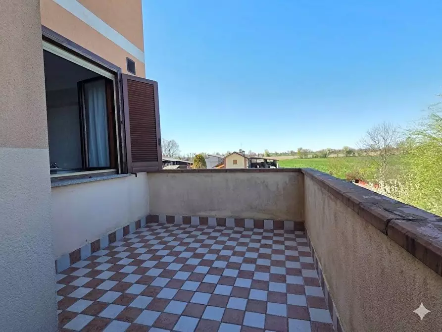 Immagine 13 di Appartamento in vendita  in via manzoni 3 a Torrevecchia Pia